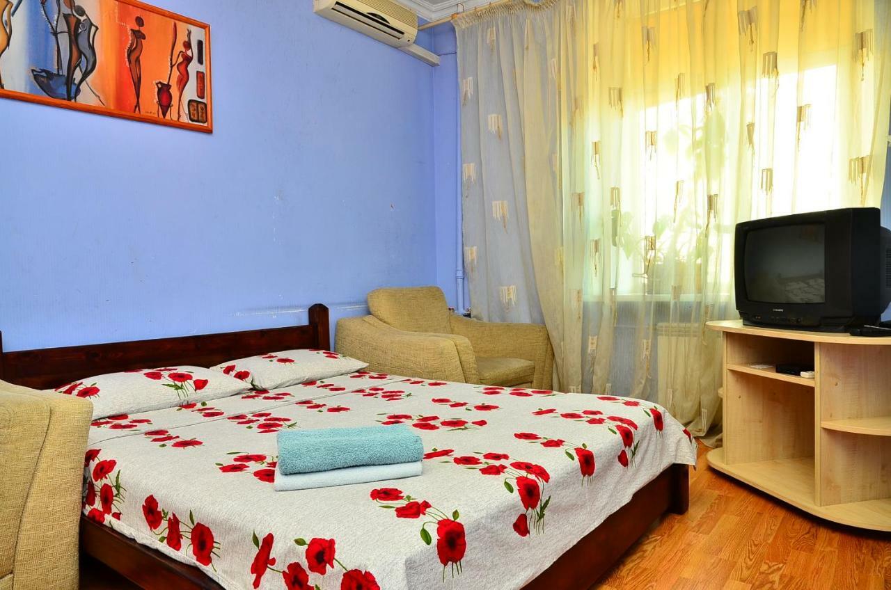 Ferienwohnung Bolshaya Vasilkovskaya 12 Kiew Exterior foto