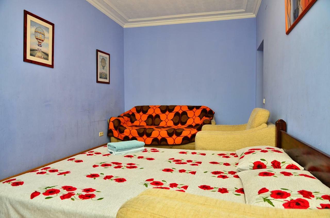 Ferienwohnung Bolshaya Vasilkovskaya 12 Kiew Exterior foto